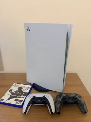PlayStation 5 | PS5 Mídia Física + 2 Controles + Ghost of Tsushima