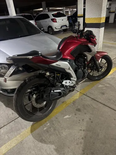 Troco em Titan 160 mais volta