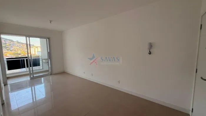 INTERESSANTE APTO 2 DORMITÓRIOS - GARAGEM