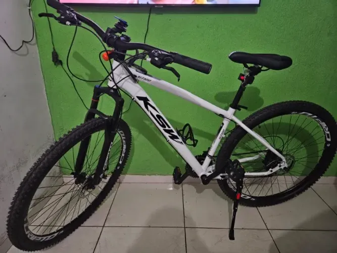 Bicicleta Aro 29 MTB Ksw xlt 24 Marchas Shimano e Freios a Disco