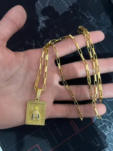 CORRENTE TIJOLINHO COM PINGENTE NOSSA SENHORA, Moeda Antiga com Banho de Ouro