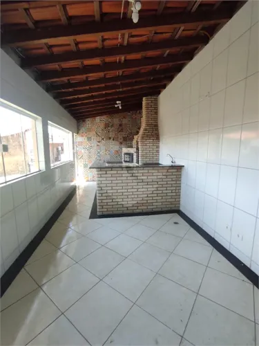 Casa a venda com 3 quartos no Jardim Archila Votorantim SP.