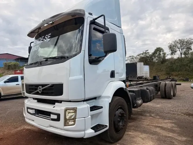 VOLVO VM 260 2011 6X2