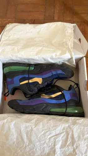 Tênis Air max 270