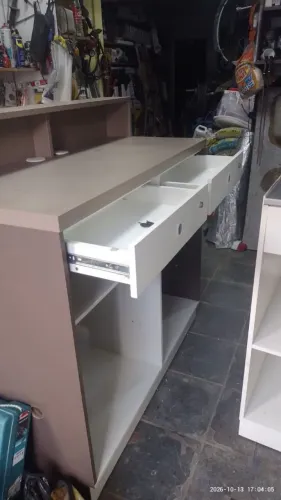 Balcão multiuso, caixa comércio