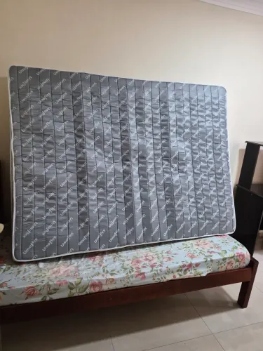Vendo colchão de casal novo