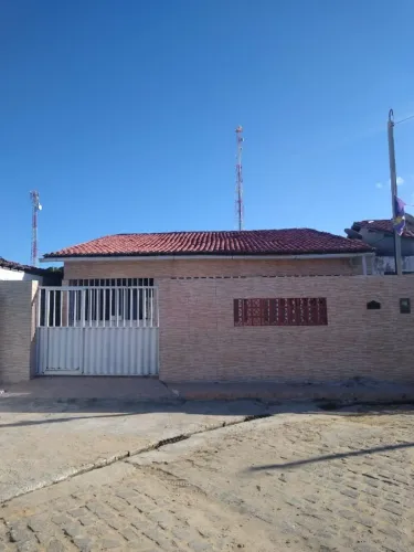ALUGA-SE LINDA CASA EM BARRA DE MAXARANGUAPE