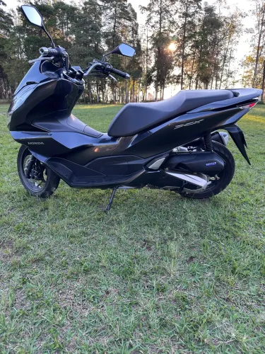 OPORTUNIDADE IMPERDÍVEL! HONDA PCX 2024 - PRONTA PARA RODAR!