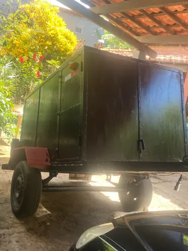 Carrocinha baú com Documento