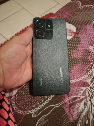 Vendo Xiaomi Redmi 13C - 128GB - Câmera 50MP - Ótimo Estado!