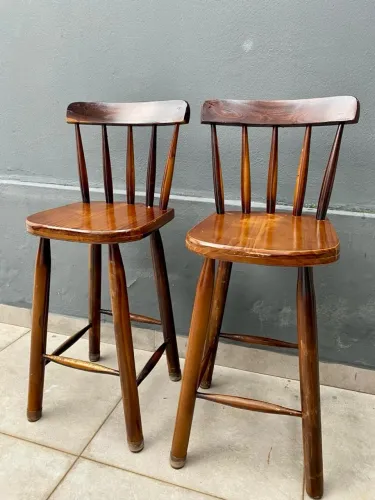 Banquetas de madeira (o par)