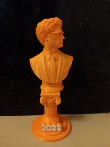 Busto laranja de 18 centímetros 2026