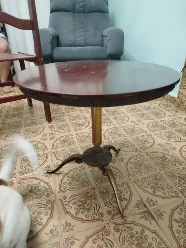 Mesa multiuso de madeira