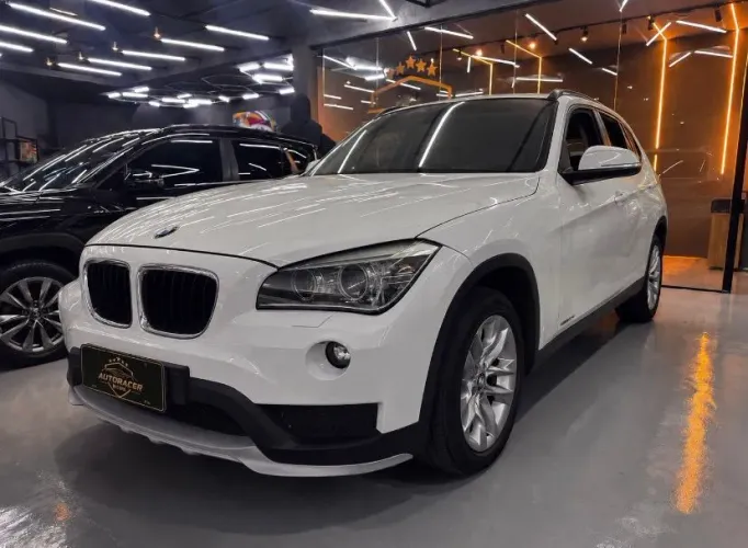 BMW X1 Sdrive 20I X-line 2.0 TB Active Flex 2015