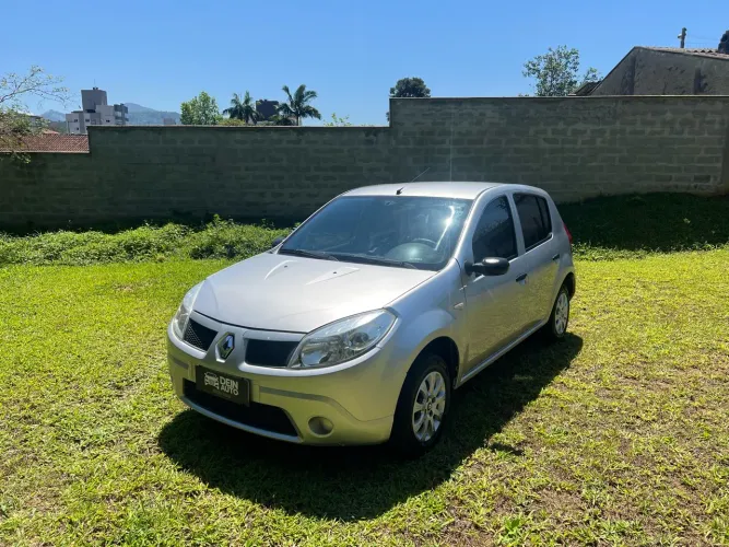 Renault Sandero Authentique Hi-flex 1.0 16V 5P 2009
