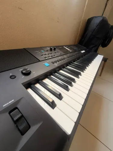 Teclado Yamaha PSR-e473