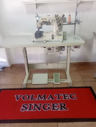 Máquina Galoneira Singer 