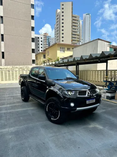 Mitsubishi L200 Triton HPE 3.2 CD TB Int.diesel AUT 2013