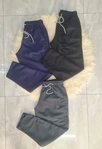 Calça tactel com bolso na frente e atrás. G de adulto!
