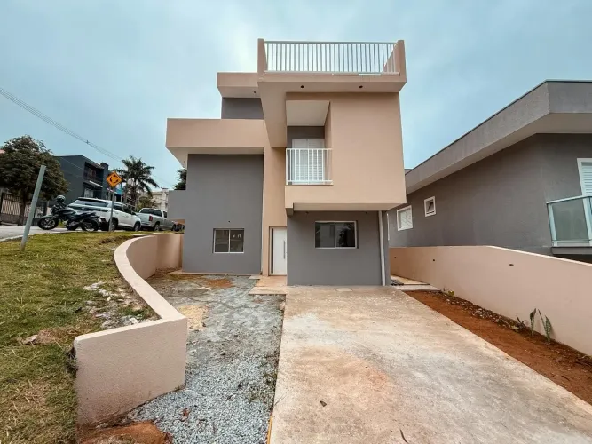 Casa à venda no condomínio Villa D Este