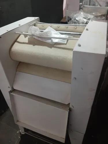 Forno turbo 10 esteiras..modeladora...cilindro pra salgados..masseira rapida