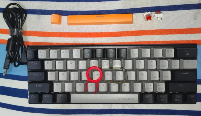 teclado mecânico e-yooso z11 60%