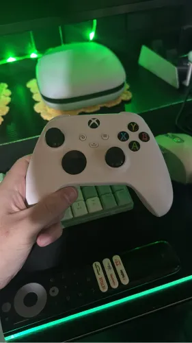 Controle Xbox séries S/X com analógicos tmr ( ANTI DRIFT )