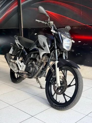 Titan 160