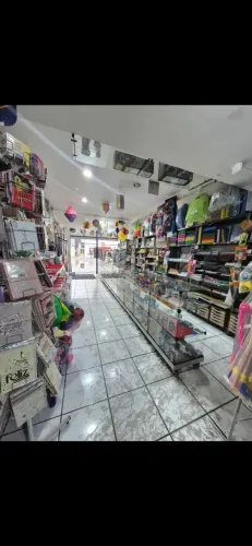 PAPELARIA EM REALENGO. IMPERDÍVEL.