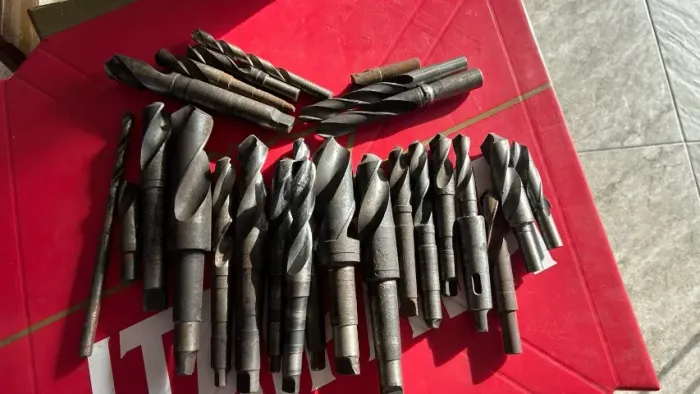 LOTE DE BROCAS DE AÇO RAPIDO - A VENDA