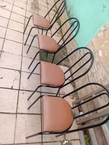 Jogo de cadeiras