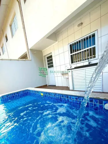 OPORTUNIDADE NO LITORAL SOBRADO COM PISCINA