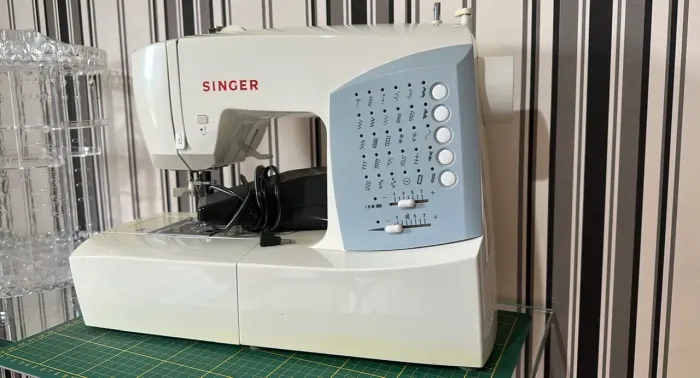 Máquina de costura 