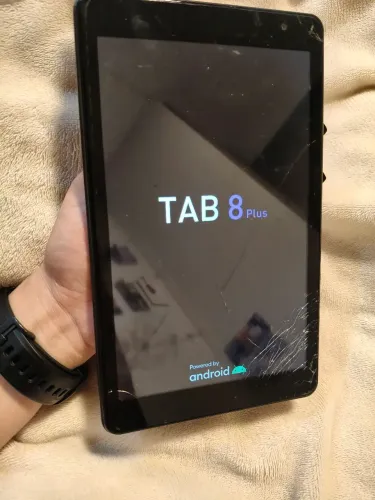 Tablet priton (tela trincada)