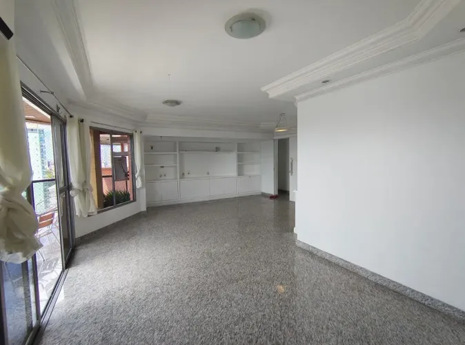 Apartamento com 4/4 sendo 3 suítes suites para locação