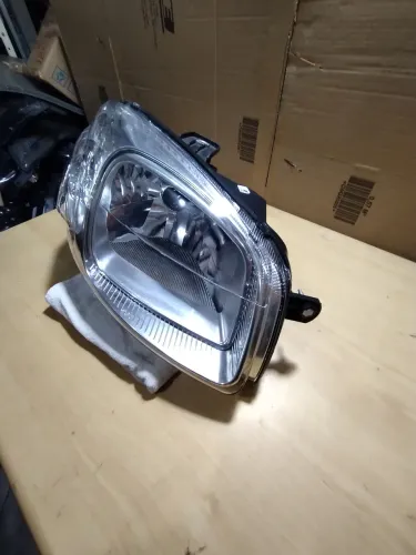 Farol direito cromado Uno way Vivace 2010 2016novo importado ponta de estoque CD 458