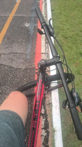 bicicleta aro 29 nova ( menos de 20 dias que saiu da loja )