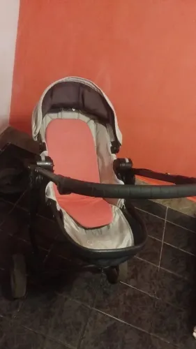 Carrinho de Bebê Baby Jogger City Versa com Colchonete - Excelente Estado!