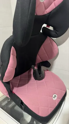 Cadeira de carro para menina