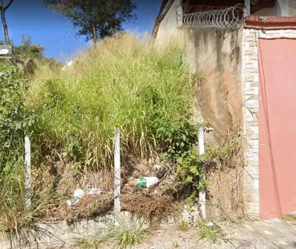 Lote 360 m² no bairro Ouro Preto.