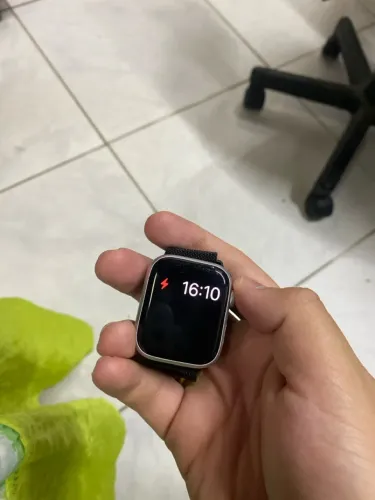 Vendo Apple Watch série 8- pouco usado