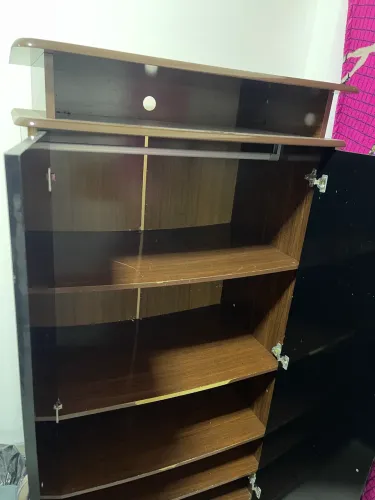 Armário com duas portas 