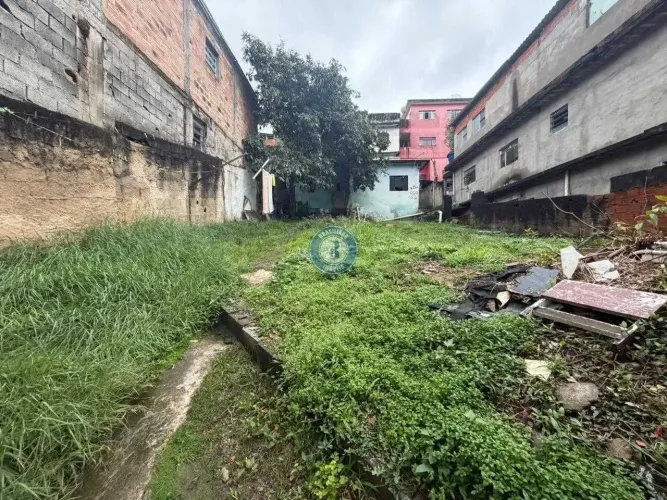 Imóvel para venda tem 250 metros quadrados em Guarapiranga - São Paulo - SP
