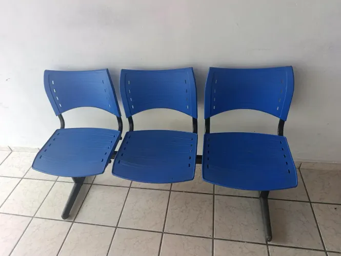 Vendo cadeira para escritório.