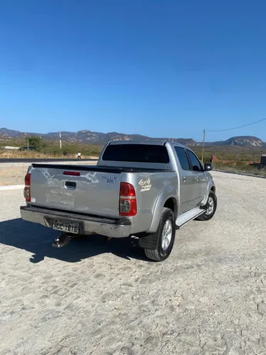Toyota Hilux CD SRV D4-d 4X4 3.0 TDI Diesel AUT 2006