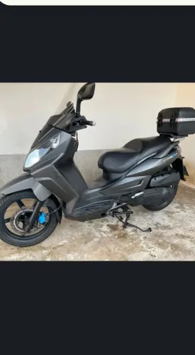 Ótima moto, bem econômica.