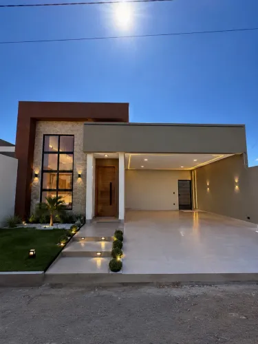 Linda casa em condomínio