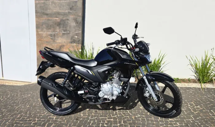 Yamaha Factor 2025 com 90 km rodados