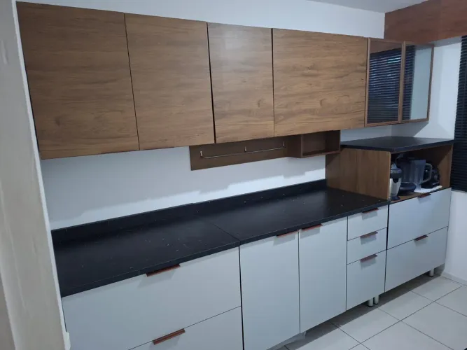 Cozinha Bartira 9 portas e 7 gavetas