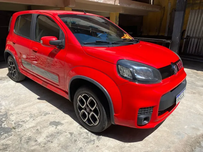 Fiat Uno Sporting 1.4 EVO Fire Flex 8V 4P 2015